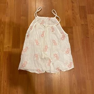 White ,light pink flower